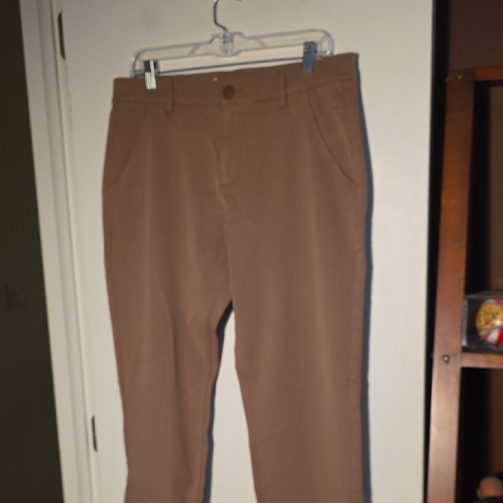 NWT Mugsy Tan Stretch Kahkis 34W x 32L Great Gift Ships Tomorrow!